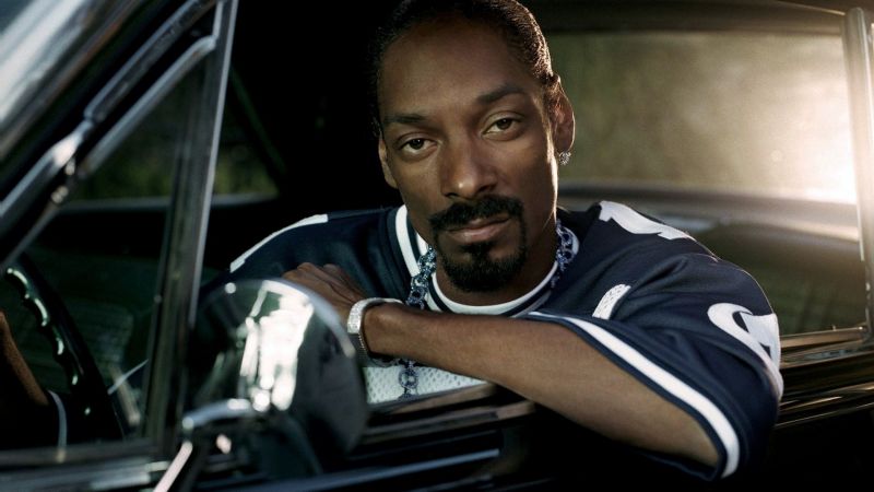 File:Snoop Dogg background.jpg