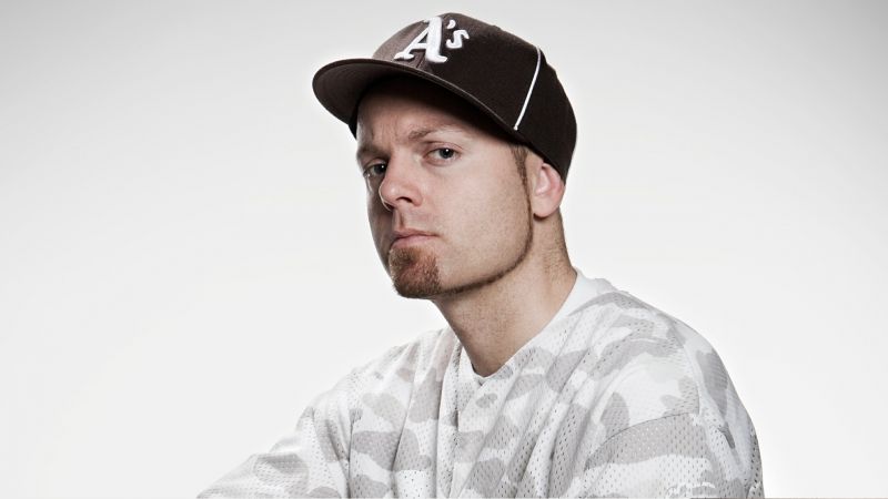 File:DJ Shadow background.jpg